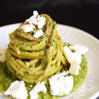 Tagliolino zucchine, piselli, e ricotta salata