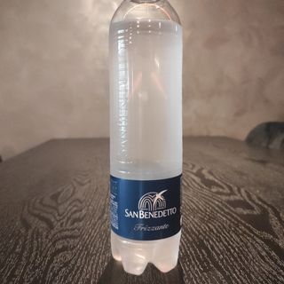 Acqua frizzante 50 cl