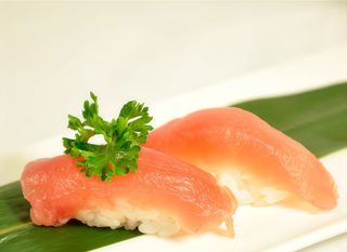 Nigiri tuna