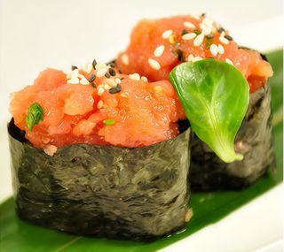 Gunkan tuna