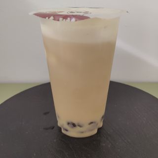 B2. Bubble tea con gelato冰淇淋红茶