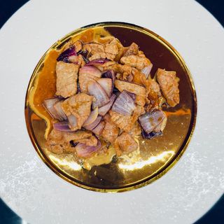 173.manzo con cipolla 