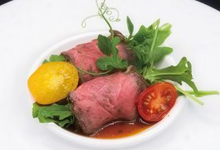 210 Carpaccio gyuniku rucola