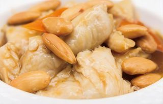 277Pollo alle mandorle