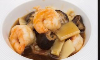 281Gamberi bambù e funghi