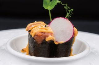 327Gunkan spicy tuna