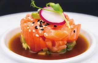 340Sake tartare