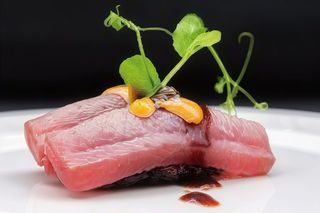 357Nigiri black tartufo tuna 2 pezzi