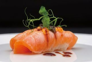 358Nigiri sake scottato al tartufo 2 pezzi