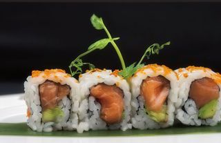 397 Fiore uramaki roll