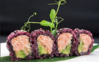 410Black california roll