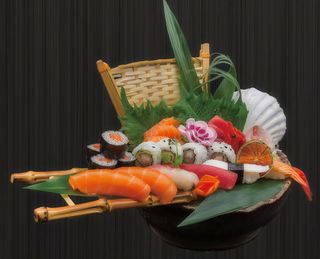 418Sushi sashimi misto 24  pezzi