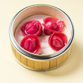 Ravioli di manzo (4 pz) 牛肉饺子