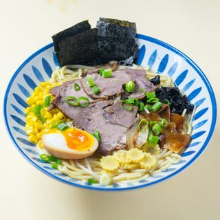 Ramen con manzo 牛肉拉面