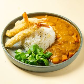 Riso con gamberi in tempura al curry 天妇罗虾咖喱盖饭