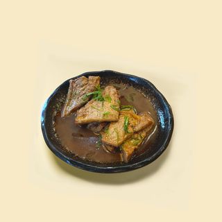Tofu marinato alle cinque spezie 五香豆腐 