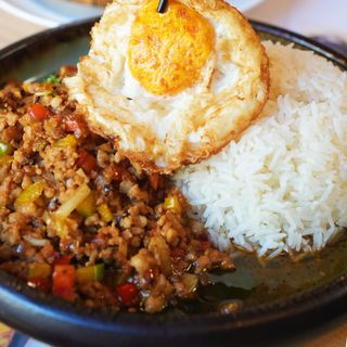 Riso con maiale al basilico thai (Pad Krapao)打抛饭