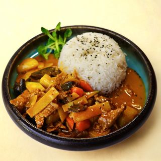 riso con manzo e patate al curry咖喱土豆牛肉盖饭