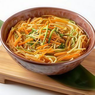 Ramen in brodo con verdure e gamberi