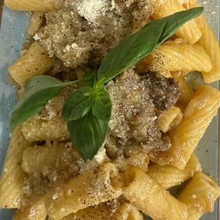 Rigatoni alla genovese napoletana