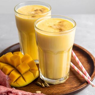 Mango lassi