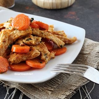 Petto di Pollo con carote e patate