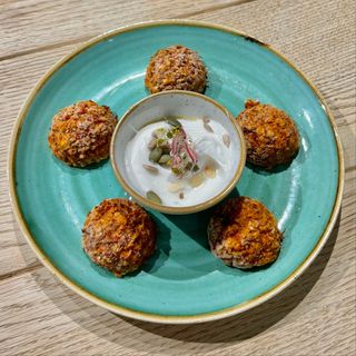 Polpette di peperoni e carote con maionese vegana