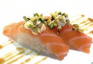 64. Sake nigiri philadelphia