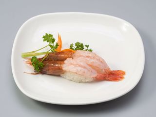 65. Amaebi nigiri