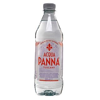Acqua naturale