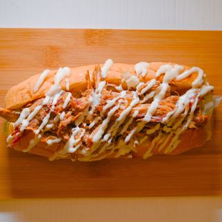 Maritozzo pulled pork con insalata e salsa aioli Menu