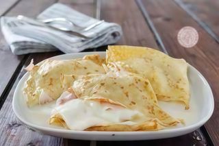 Crêpe con prosciutto cotto e sottiletta
