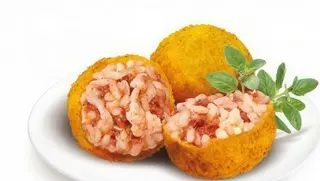 Arancino con spaghetti alla carbonara