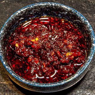 Salsa piccante con fagioli fermentati