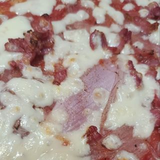 Pizza tonda amatriciana