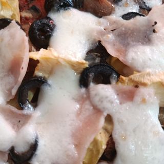 Pizza tonda capricciosa