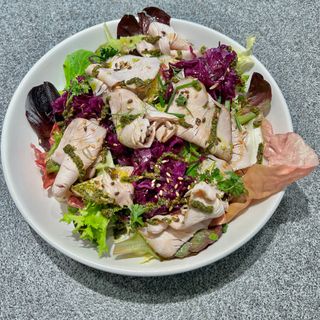 Green salad con fesa di tacchino