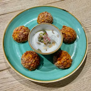 Polpette di peperoni e carote con maionese vegana