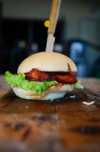 Burger di pollo