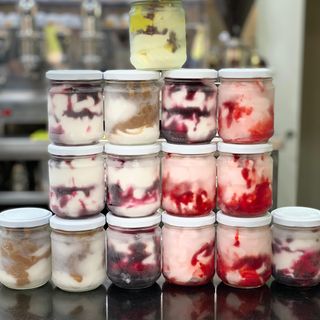 Fragola,frutti di bosco,noci pecan.