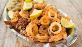Frittura di gamberi di Mazzara e calamari
