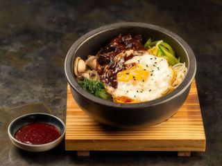Bibimbap con carne macinata