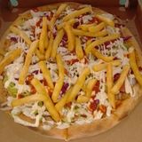 Pizza kebab con patate fritte