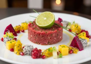 Tartare di Angus con lime e frutti esotici