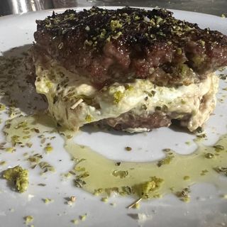 Panino con polpetta al pistacchio 