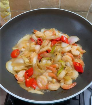 Scodella di fuoco con crauti