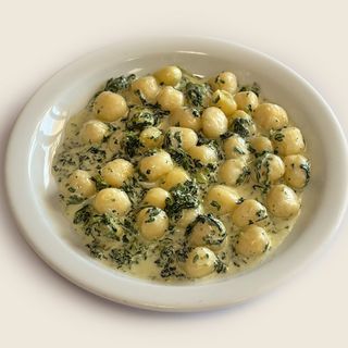 Gnocchi con Spinaci e Salmone 