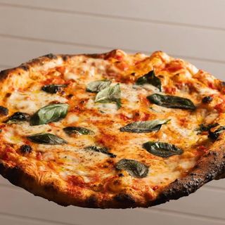 MARGHERITA A RUOTA DI CARRO