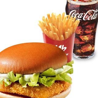 Fish burger con patatine   bibite 330ml