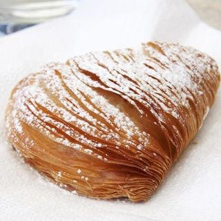 Sfogliatella napoletana Max